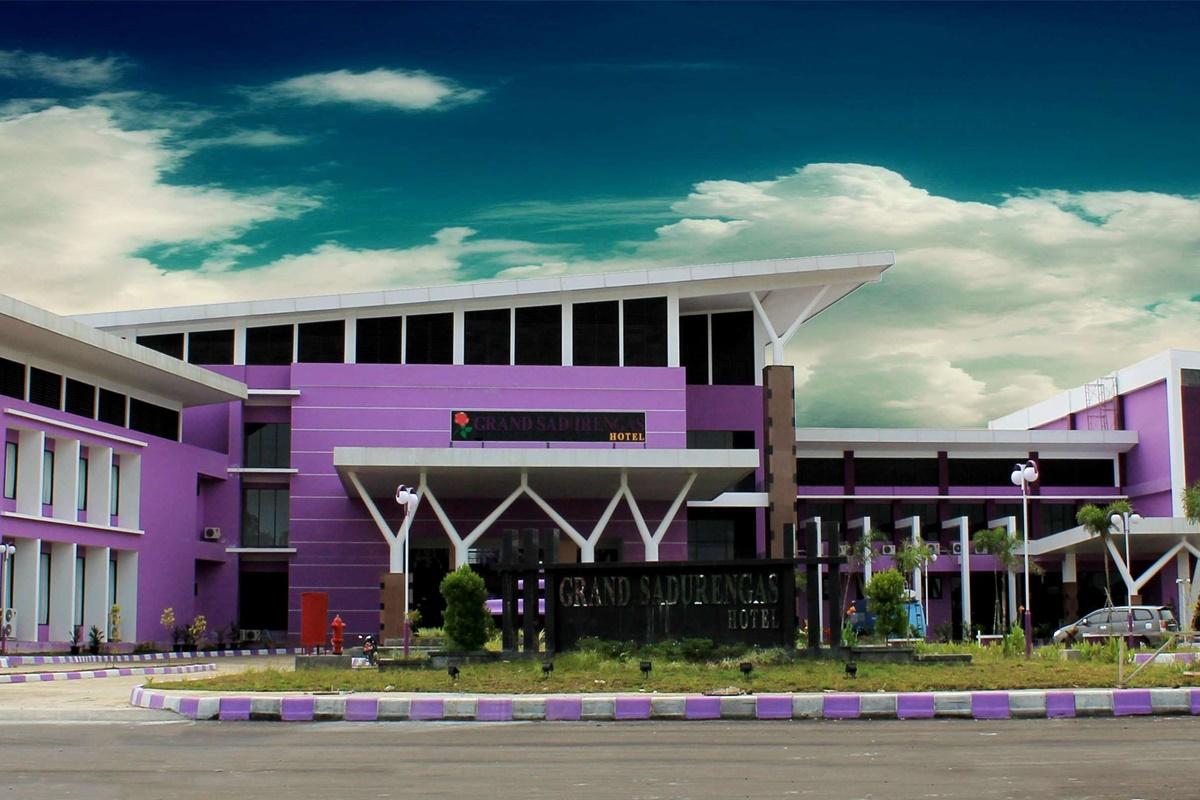 Kyriad Sadurengas Hotel Tanah Grogot Luaran gambar