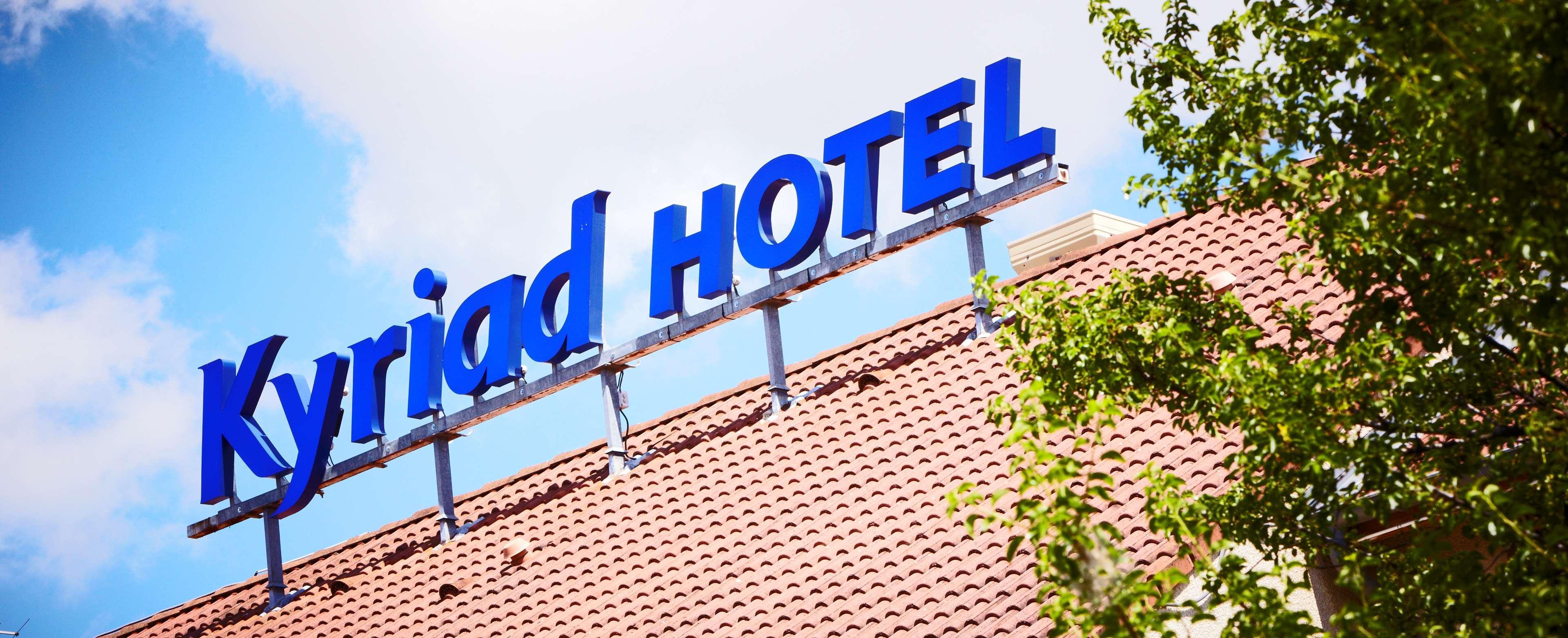 Kyriad Sadurengas Hotel Tanah Grogot Luaran gambar