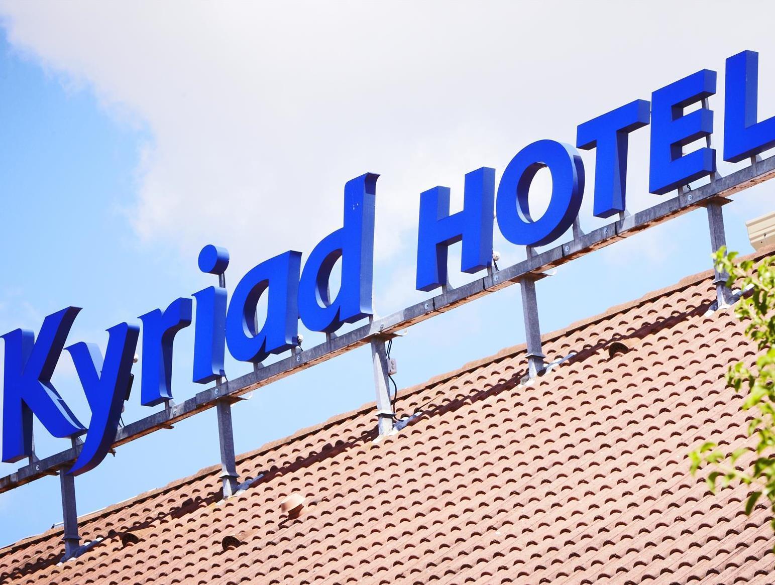 Kyriad Sadurengas Hotel Tanah Grogot Luaran gambar