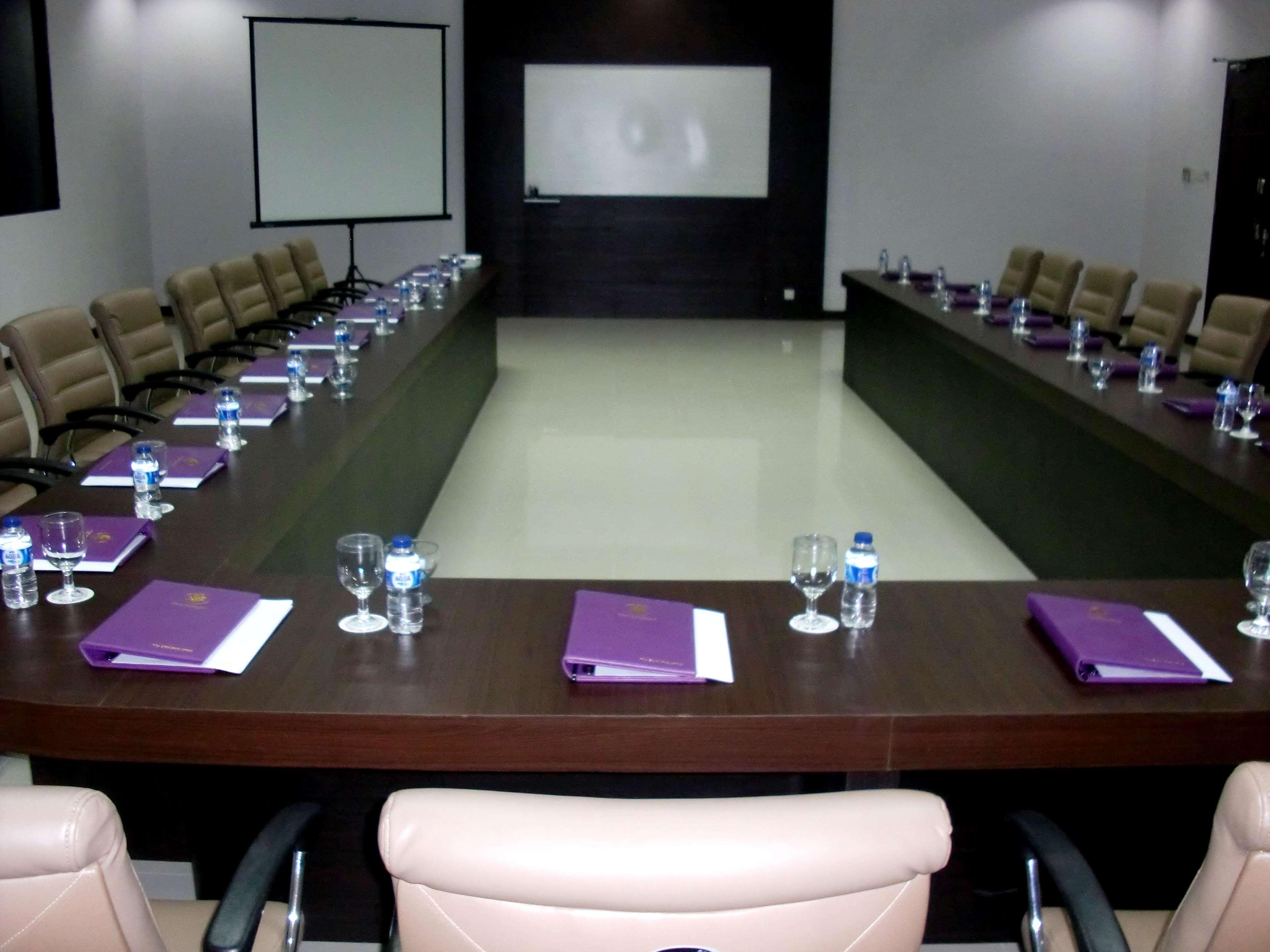 Kyriad Sadurengas Hotel Tanah Grogot Luaran gambar