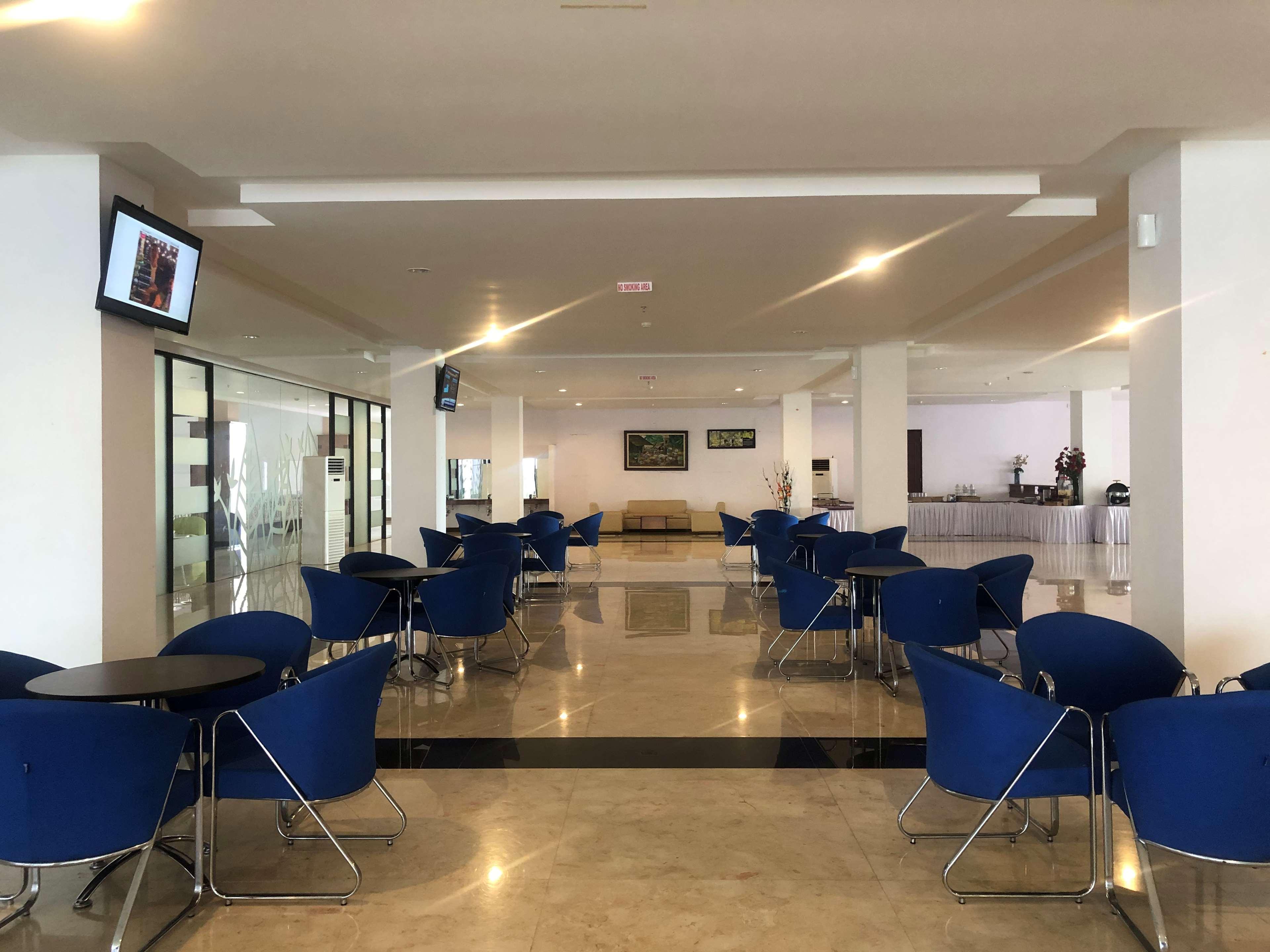 Kyriad Sadurengas Hotel Tanah Grogot Luaran gambar